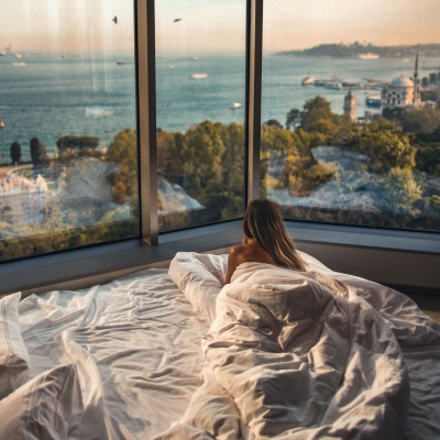 Ποια σημεία στο δωμάτιο του ξενοδοχείου πρέπει να καθαρίσεις στις διακοπές