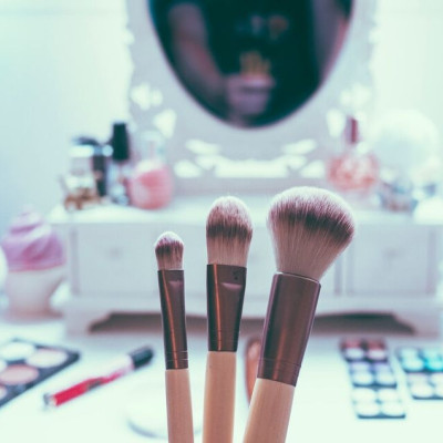 Θα δοκιμάσεις το beauty hack που βρήκες στο διαδίκτυο; Σκέψου πρώτα αυτό!