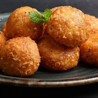 Τυροκροκέτες με 2 υλικά όπως τις φτιάχνει ο Άκης Πετρετζίκης