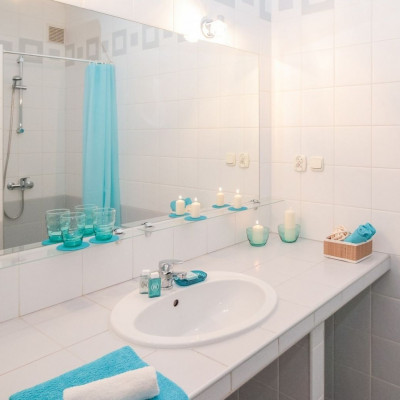 Αυτό είναι το κόλπο για να μην θολώνει ο καθρέφτης στο μπάνιο (photos)