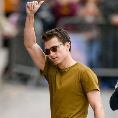 Tom Holland: Η σπάνια φωτογραφία που ανέβασε με το κορίτσι του