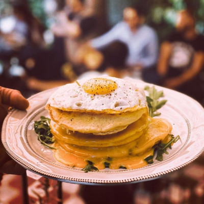 Πώς θα φτιάξεις εύκολα τα πιο νόστιμα αλμυρά pancakes στο σπίτι