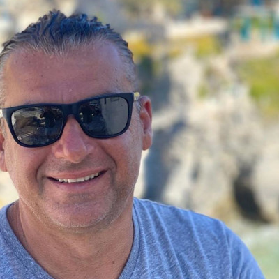 Γιώργος Λιάγκας: Η απίθανη φωτογραφία με τους γιους του στον Σκορπιό