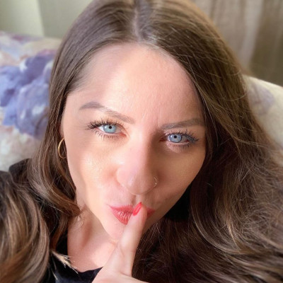 Η Κατερίνα Λένη όπως δεν την έχεις ξαναδεί με sexy, mini φόρεμα