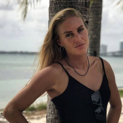 Κατερίνα Δαλάκα: Η μητέρα της μοιάζει σαν αδερφή της (pics)