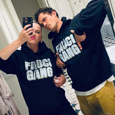 Η Katy Perry και ο Orlando Bloom έγιναν γονείς - Η πρώτη φώτο του μωρού