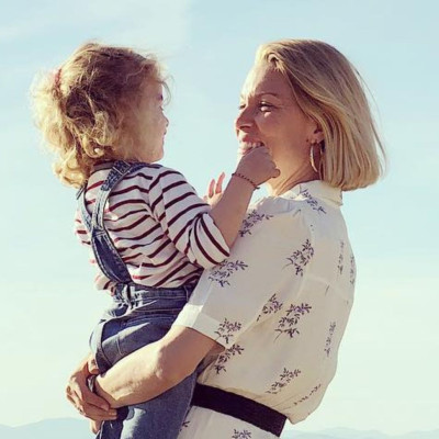 Βίκυ Καγιά: Η κόρη της έχει γούστο & αυτές οι φώτο το αποδεικνύουν (pics)