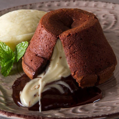 Moelleux έχεις φτιάξει ποτέ ξανά; Ο Άκης Πετρετζίκης έχει τη συνταγή