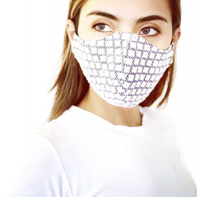 Η ακμή εξαιτίας της μάσκας είναι πολύ αληθινό πρόβλημα αλλά μπορείς να προστατευτείς