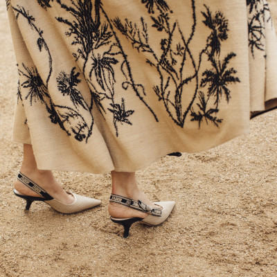 Mid Heels: Tα τακούνια που μπορούμε να φοράμε συνέχεια πρωταγωνιστούν στις εμφανίσεις του φθινοπώρου