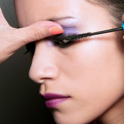 10 mascara για εσένα που έχεις πολύ κοντές βλεφαρίδες!