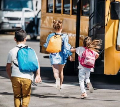 Επιστροφή στα θρανία με μάσκες αλλά χωρίς… ψείρες!