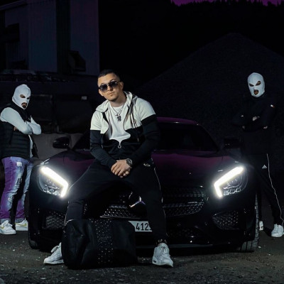 ΕΠΙΘΕ: Έβγαλε νέο track και μπήκε στις τάσεις του YouTube