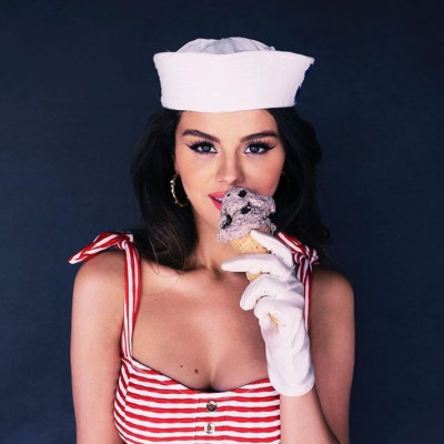 Οι 10 καλύτερες ατάκες της Selena Gomez για να σου ανέβει η αυτοπεποίθηση