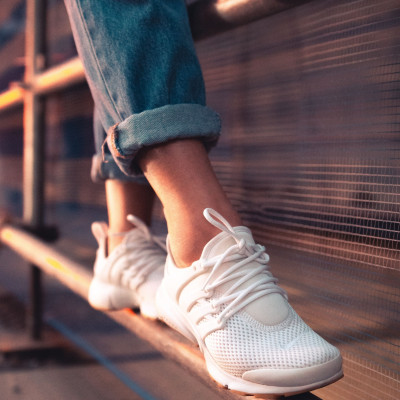 Βρήκαμε τα παπούτσια που πρέπει να φορέσεις αυτό το φθινόπωρο