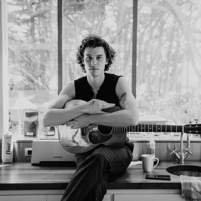 Shawn Mendes: Μόλις κυκλοφόρησε το «Wonder» και έχουμε αποκλειστικές photos