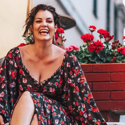 Μαρία Κορινθίου: Η Ισμήνη ποζάρει στο φακό της μαμάς της και είναι κούκλα