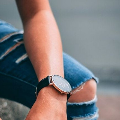 Σκίστηκε κάποιο ρούχο σου; Δες πώς μπορείς να το ράψεις πανεύκολα