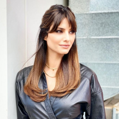 5 χτενίσματα της Ηλιάνας Παπαγεωργίου για να κάνεις στα μακριά μαλλιά σου