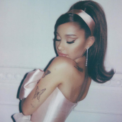 Ariana Grande: Έχουμε το νέο album της και είναι αυτό που θες να ακούσεις