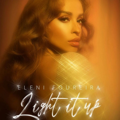 «Light It Up»: Η Ελένη Φουρέιρα επιστρέφει δυναμικά με νέο track