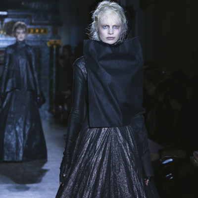 Το πνεύμα του Halloween μέσα από τις πασαρέλες των μεγαλύτερων οίκων μόδας