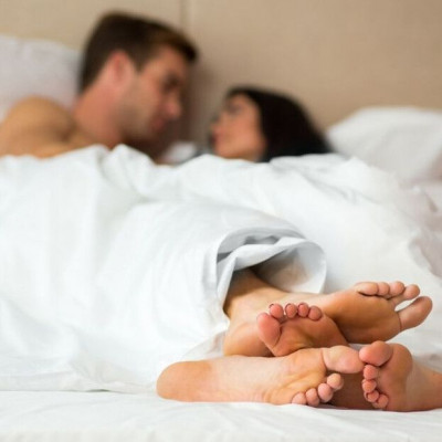 Ποιος κοιμάται πρώτος μετά το σεξ, οι άντρες ή οι γυναίκες;