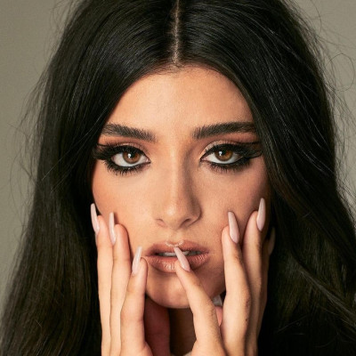 Δε φαντάζεσαι με ποιον pop καλλιτέχνη συνεργάζεται η Dixie D’Amelio