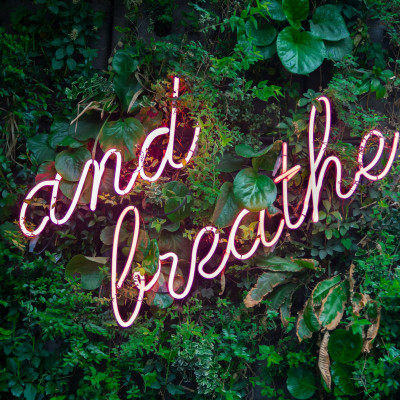 4 εφαρμογές για να αντιμετωπίσεις το άγχος και το στρες της καραντίνας