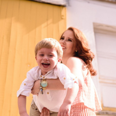 7 τρόποι για να γίνετε πιο χαρούμενη μαμά