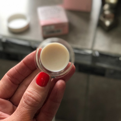 Shopping guide: 5 lip balm για βαθιά ενυδάτωση στα χείλη