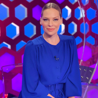 Υβόννη Μπόσνιακ: Δείτε την κόρη της με φόντο το ηλιοβασίλεμα