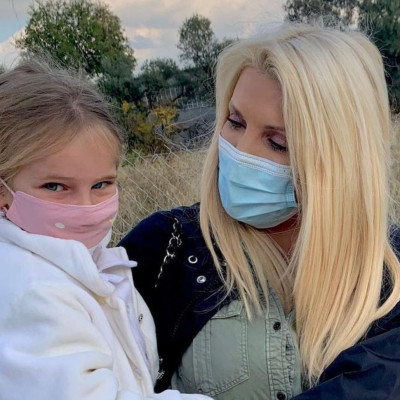 "Ξεκινάει το Σαββατοκύριακο" - Η απίθανη φώτο της Ελένης με τη μικρή Μαρίνα