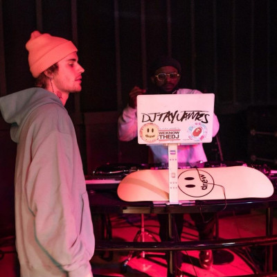 Justin Bieber: Μόλις διασκεύασε το μεγαλύτερο anthem των Χριστουγέννων