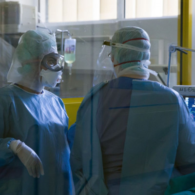 Κορονοϊός: Oλοταχώς για νέο ρεκόρ - Στους 20 οι νεκροί μέσα σε λίγες ώρες