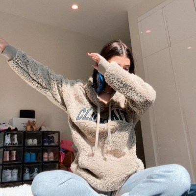 5 τάσεις της μόδας που έχουν γίνει viral στο TikTok και αξίζει να φορέσεις