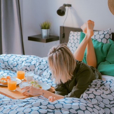 5 tips για να ξεπεράσεις το crush σου μέσα στην καραντίνα