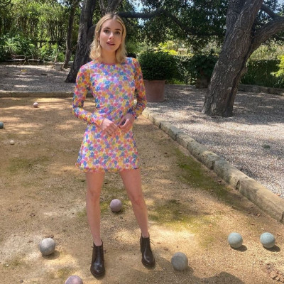 Holidate: 10 πράγματα που δεν ήξερες για την Emma Roberts