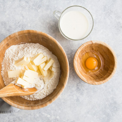 Το διάσημο κέικ με ένα αβγό που είδαν πάνω από 13 εκατ. χρήστες στο YouTube