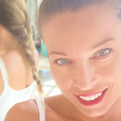 Μαριέττα Χρουσαλά: Μας δείχνει πώς περνάει στο σπίτι με τα παιδιά