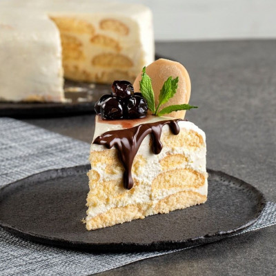 Γρήγορη τούρτα με σαβαγιάρ: Το πιο νόστιμο γλυκό από τον Άκη