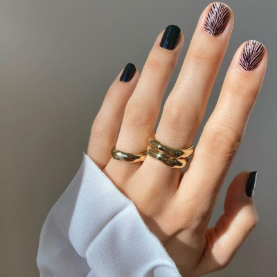 Αλήθεια ή ψέματα; Μακραίνουν γρήγορα τα νύχια αν απλώσεις πάνω τους... οδοντόκρεμα;