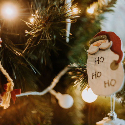 Τα καλύτερα τραγούδια για να μπεις σε mood Χριστουγέννων ASAP