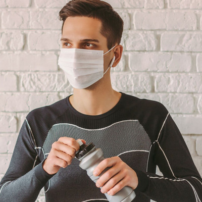 Κορονοϊός: Πόσο ασφαλής είναι η χρήση μάσκας κατά την άσκηση;