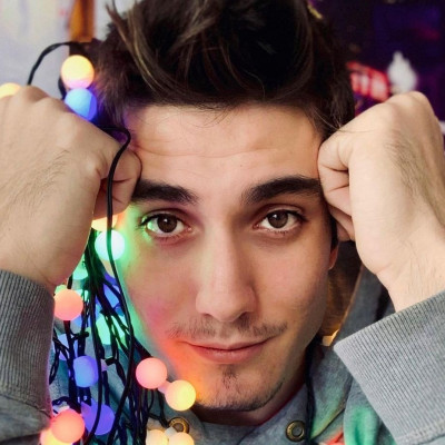 Γιώργος Κακοσαίος: Με το νέο του track θα εύχεσαι να ήταν Χριστούγεννα τώρα