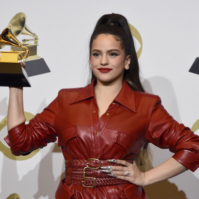 Εσύ θυμάσαι πώς ήταν η Rosalía το 2015;