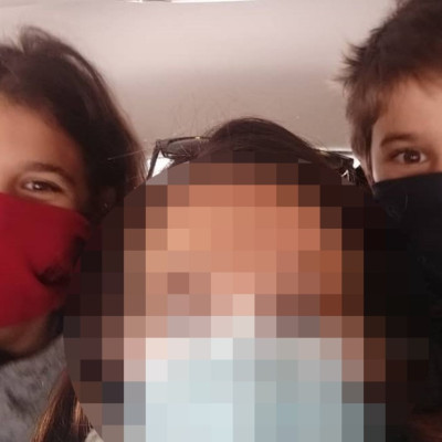 Γνωστή Ελληνίδα ηθοποιός μας δείχνει για πρώτη φορά τα παιδιά της