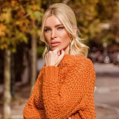 Γέλια μέχρι...δακρύων! Έτσι ευχήθηκε η Καινούργιου στον Μουτσινά!