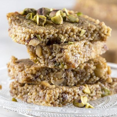 Μπάρες με κεχρί και ταχίνι