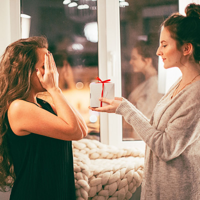 10 low budget δώρα που θα χαρίσεις στις φίλες σου αυτά τα Χριστούγεννα